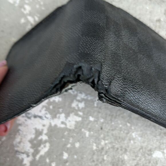 Vintage Louis Vuitton wallet - Picture 4 of 10